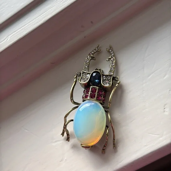 Joan Rivers Private Collection Opal Beetle Brooch - Picture 2 of 5